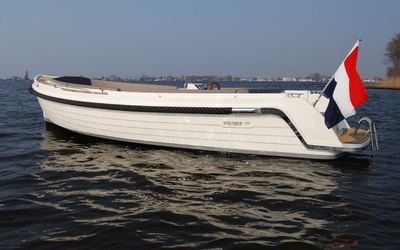 Interboat Intender 700