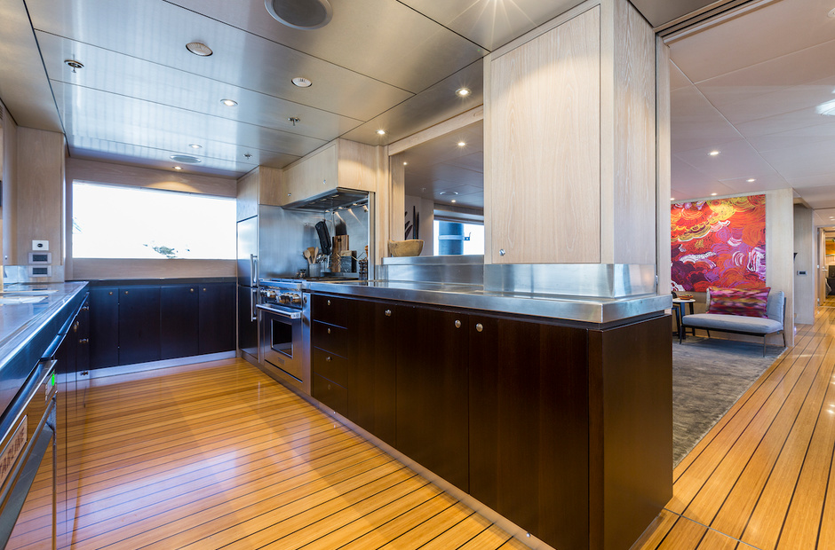 Alloy Yachts Akiko