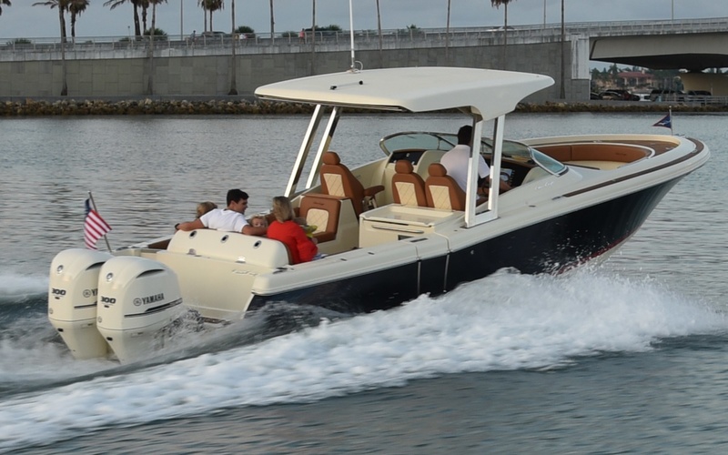 Chris-Craft Calypso 30