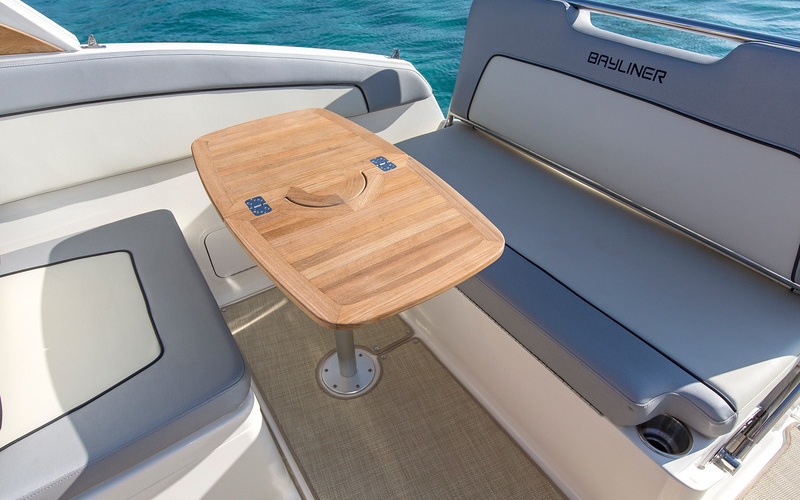 Bayliner Ciera 8