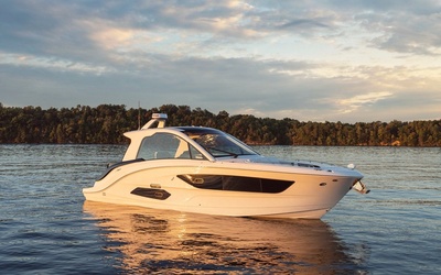 Sea Ray Sundancer 370