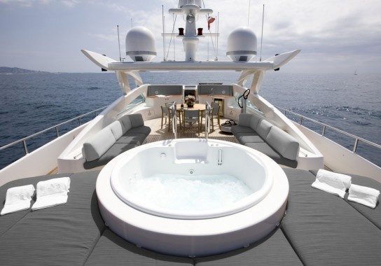 Heesen Clia