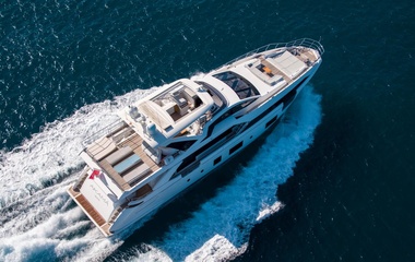 Azimut Akama