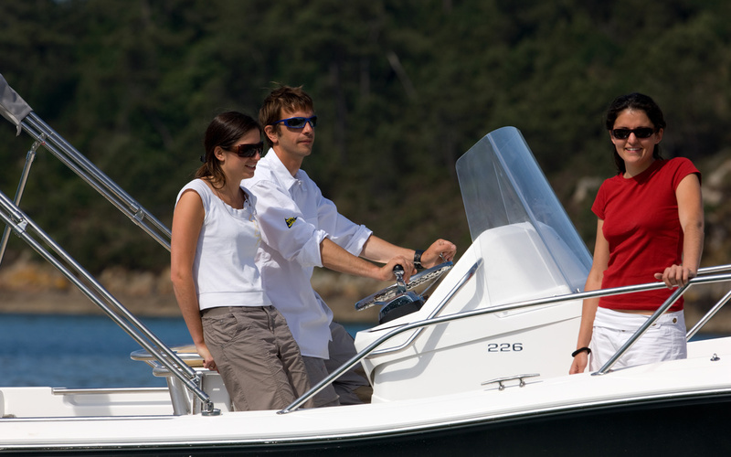White Shark 226CC