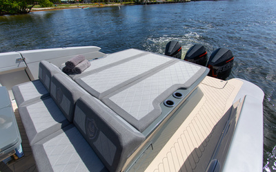 Canados  Gladiator 493 Grand