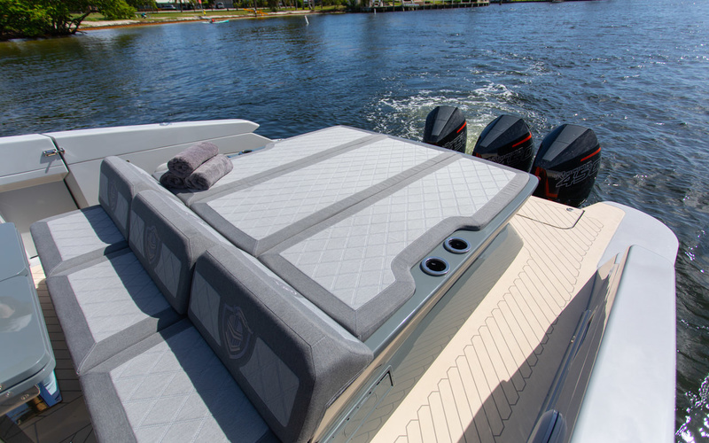 Canados  Gladiator 493 Grand