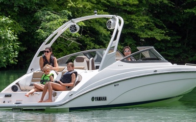 Yamaha 212S