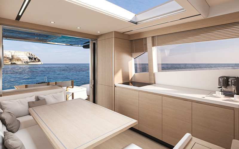 Solaris Power 52 Coupe
