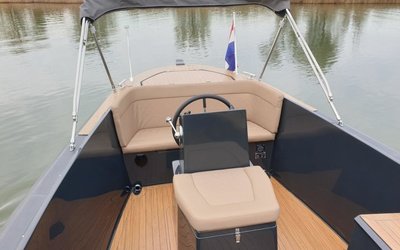 Maxima 650 Flying Lounge