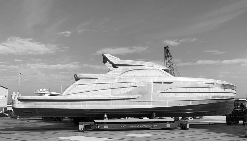 660 Flybridge