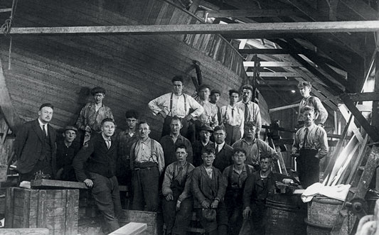 Workers of De Vries on a short vacation (1931)