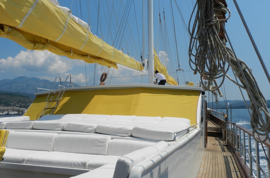 Mutlutur Yachting White Swan