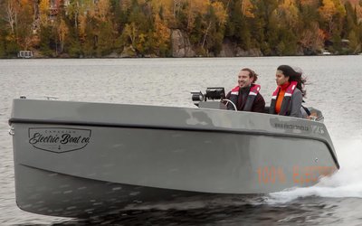 Vision Marine Technologies Volt 180