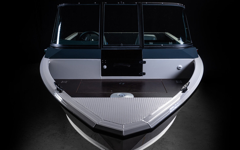 Windboat 4.6 DCX