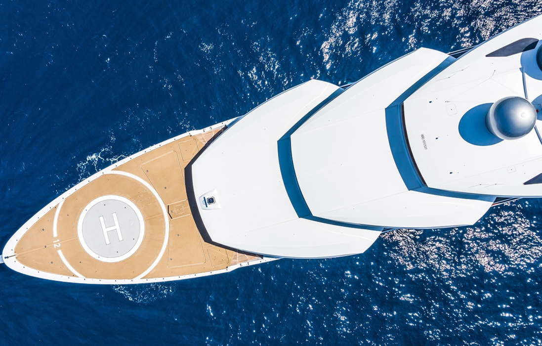 Notice how unusual the superstructure looks from above. Espen Oino, designer of Amadea, says that the shape of its roofs is reminiscent of the sink sashes. They really do look like shells. 