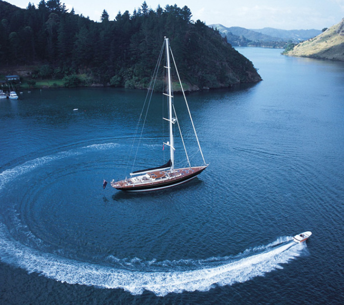 Alloy Yachts Savannah