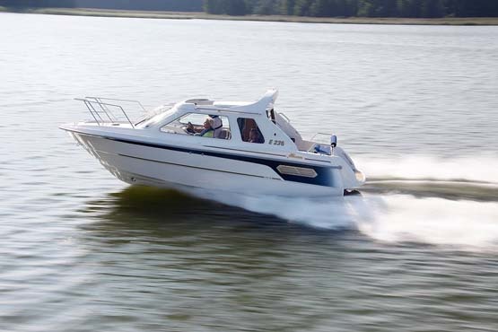 Yamarin 74 Cabin