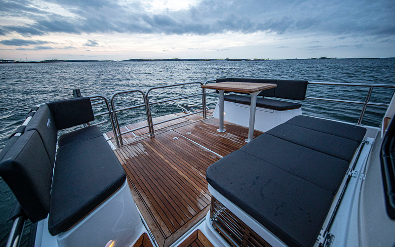 Paragon 31 Flybridge