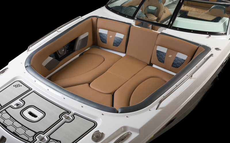Four Winns HD8 RS Surf