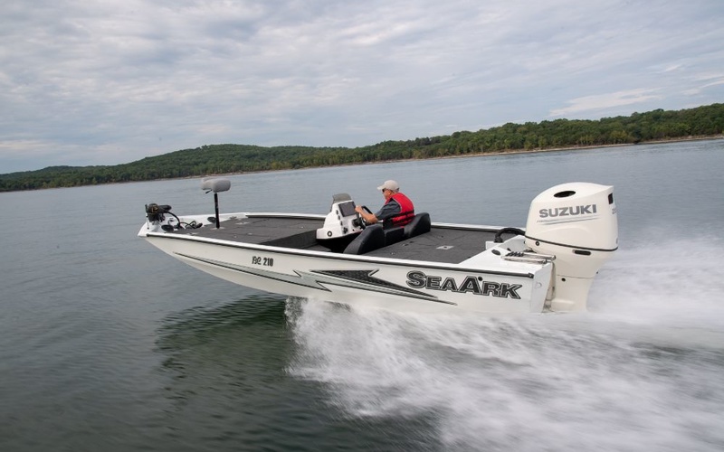SeaArk BC 210