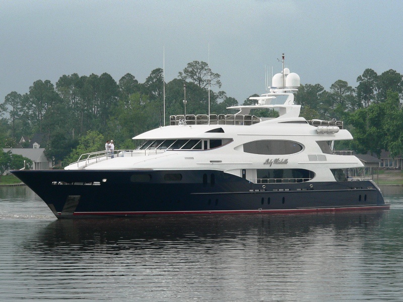 Trinity Yachts Glaze