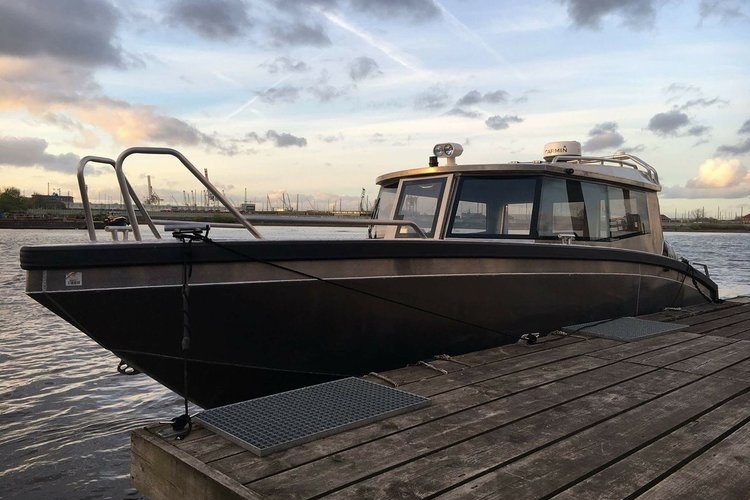 Tuna boats 865 CABIN