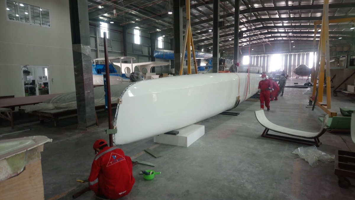Rapido Trimarans
