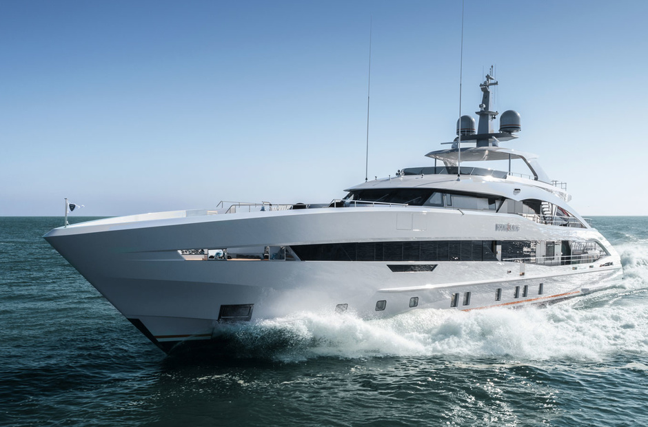 Heesen Book Ends