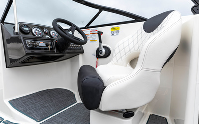 Bayliner DX2200