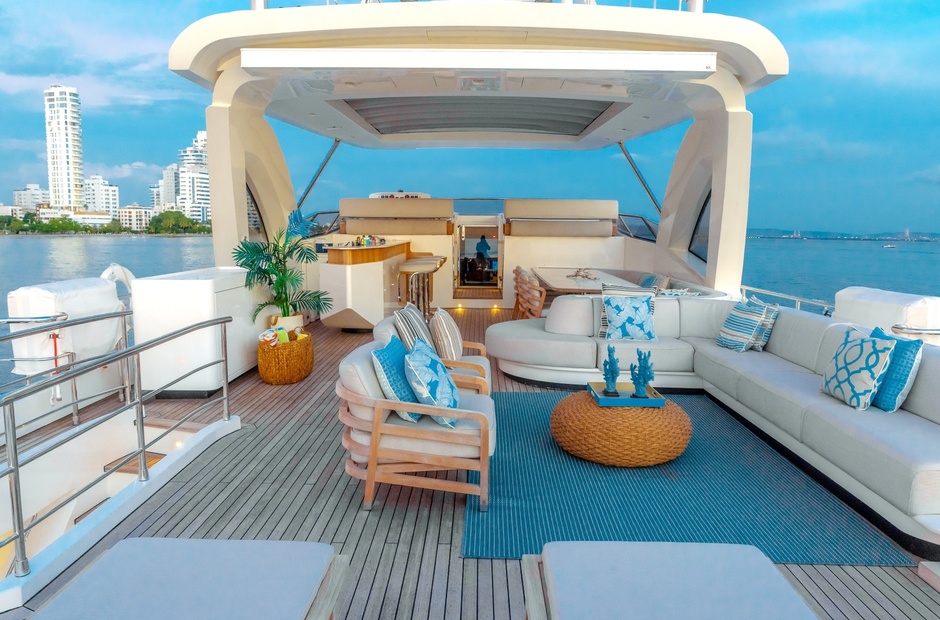 Azimut Freedome