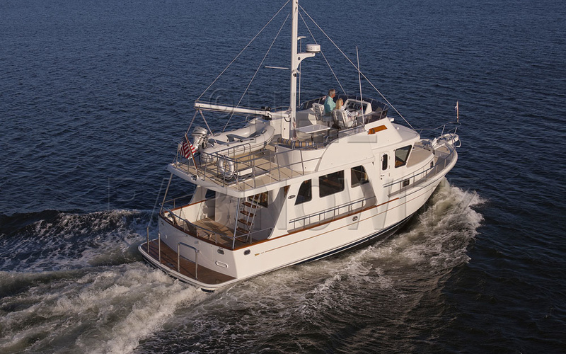 Selene 42 Voyager Aft-cabin