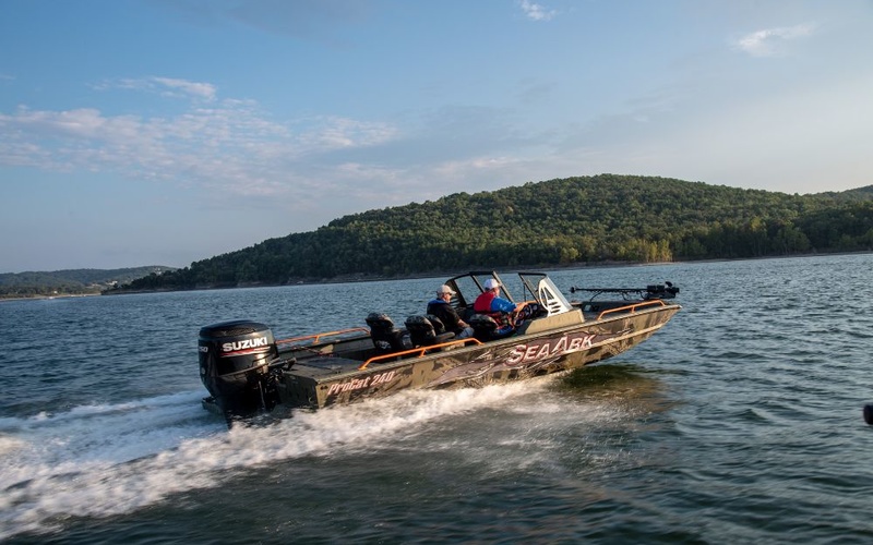 SeaArk ProCat 240