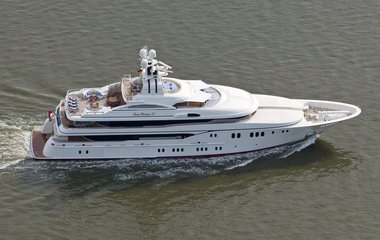 Lurssen Lady Kathryn V
