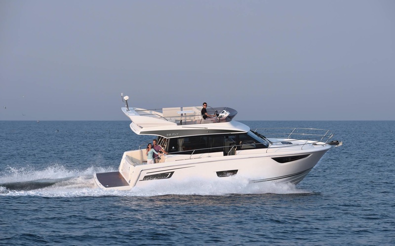 Jeanneau Merry Fisher 38 Fly