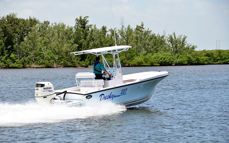 Dusky 227 Open Fisherman