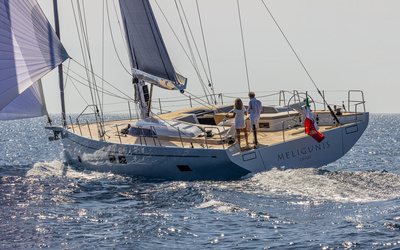 Grand Soleil 65