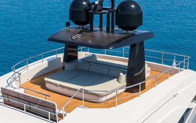 Novurania Chase 31