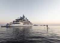 From the very first day Imperial broker was involved in this project, having set itself the task to build a truly star team that could help them translate customer expectations into reality. The link between the designers Espen Øino and Francois Zuretti, who worked together on the 71-metre Saint Nicolas, worked perfectly.