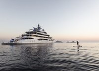 From the very first day Imperial broker was involved in this project, having set itself the task to build a truly star team that could help them translate customer expectations into reality. The link between the designers Espen Øino and Francois Zuretti, who worked together on the 71-metre Saint Nicolas, worked perfectly.