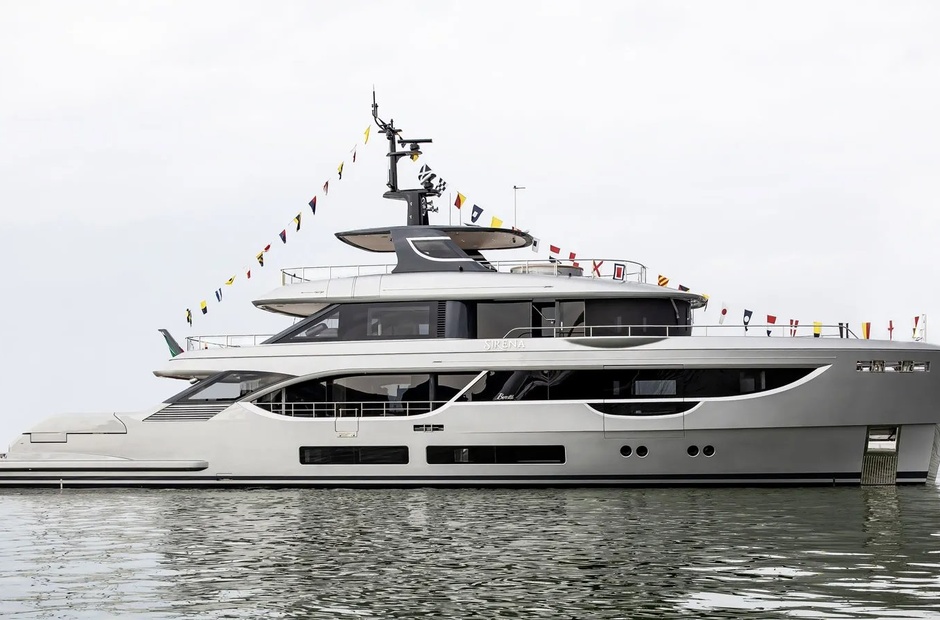 Benetti Sirena