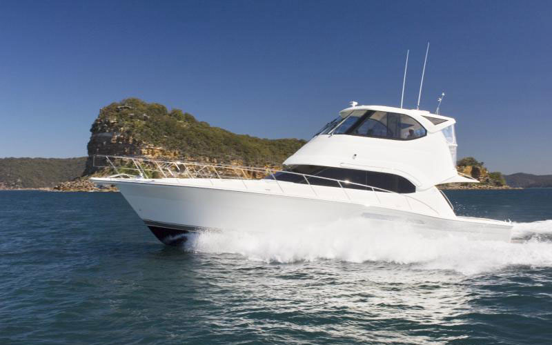 Riviera 47 Enclosed Flybridge