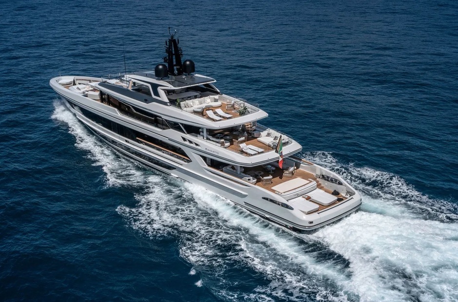 Baglietto  Infinity