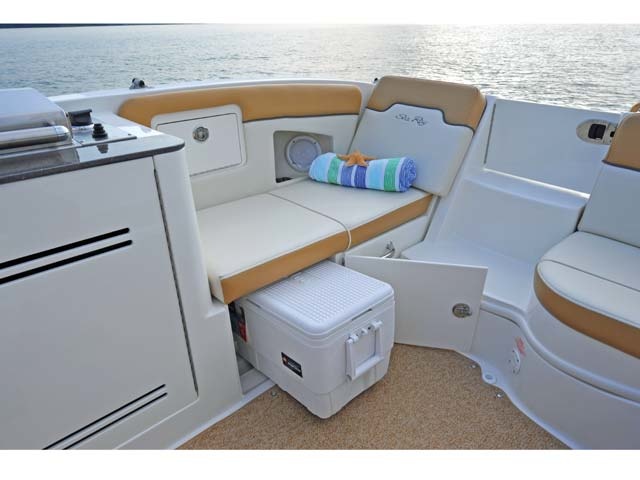 Sea Ray 300 Sundeck