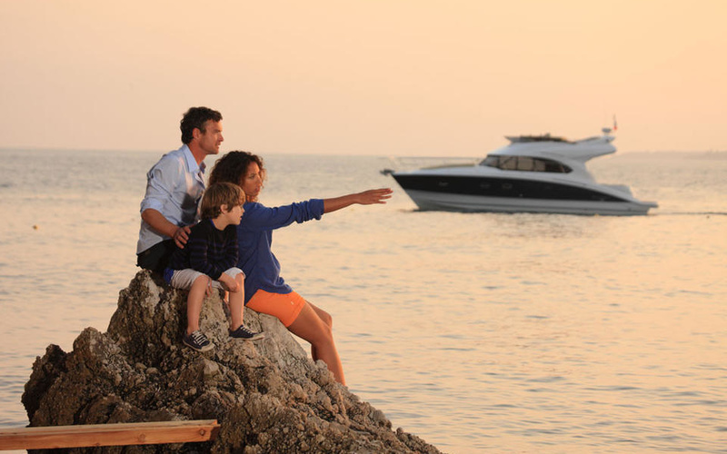 Beneteau Antares 42