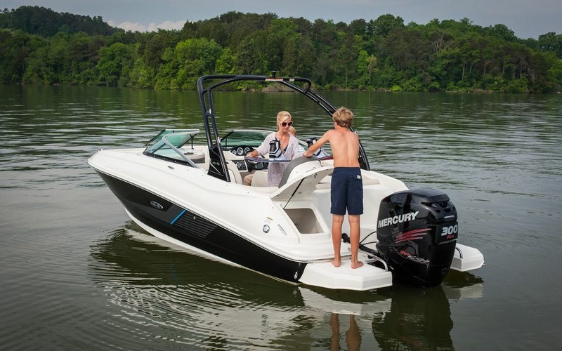 Sea Ray 240 Sundeck OB