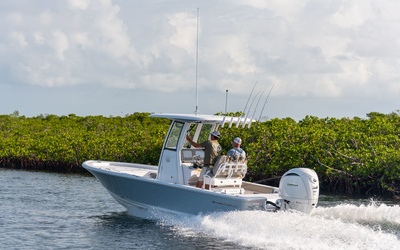 Sportsman Masters 247 Bay Boat