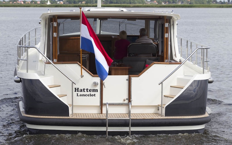 Jetten 44 Sedan