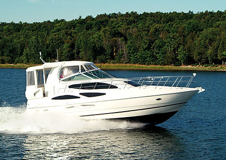Cruisers Yachts 455 Express Motoryacht