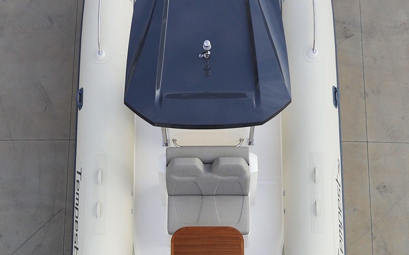 Capelli Tempest 750 Luxe