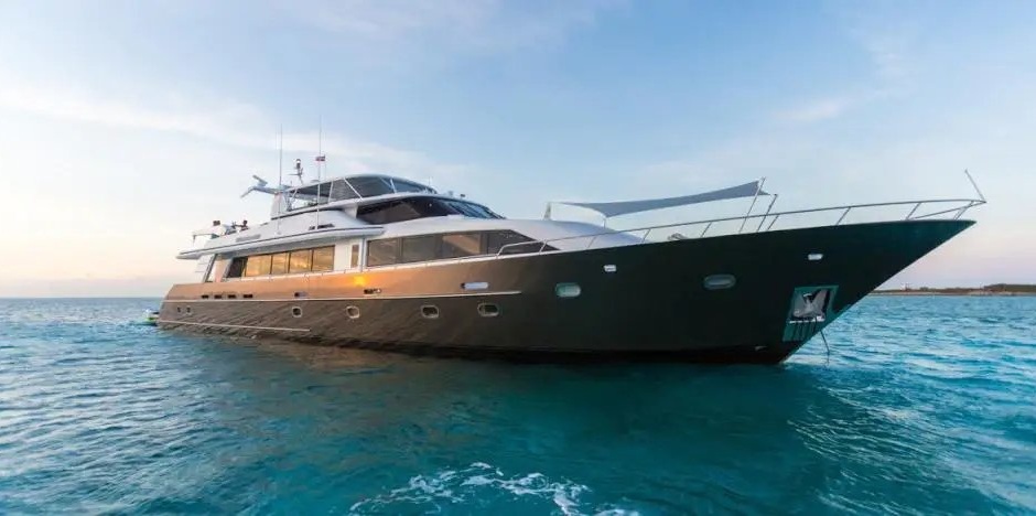 Crescent Custom Yachts Unbridled